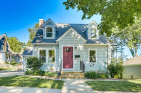 Charming Lake Mills Home Near Rock Lake and Beach